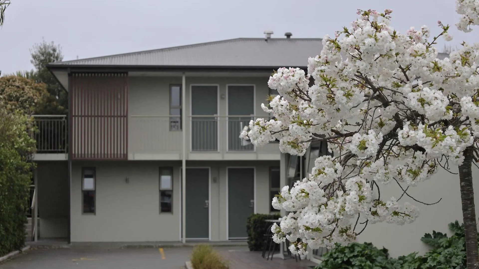 Tower Junction Motor Lodge: Central Stay with Free Railway Shuttle Christchurch 4*,  New Zealand