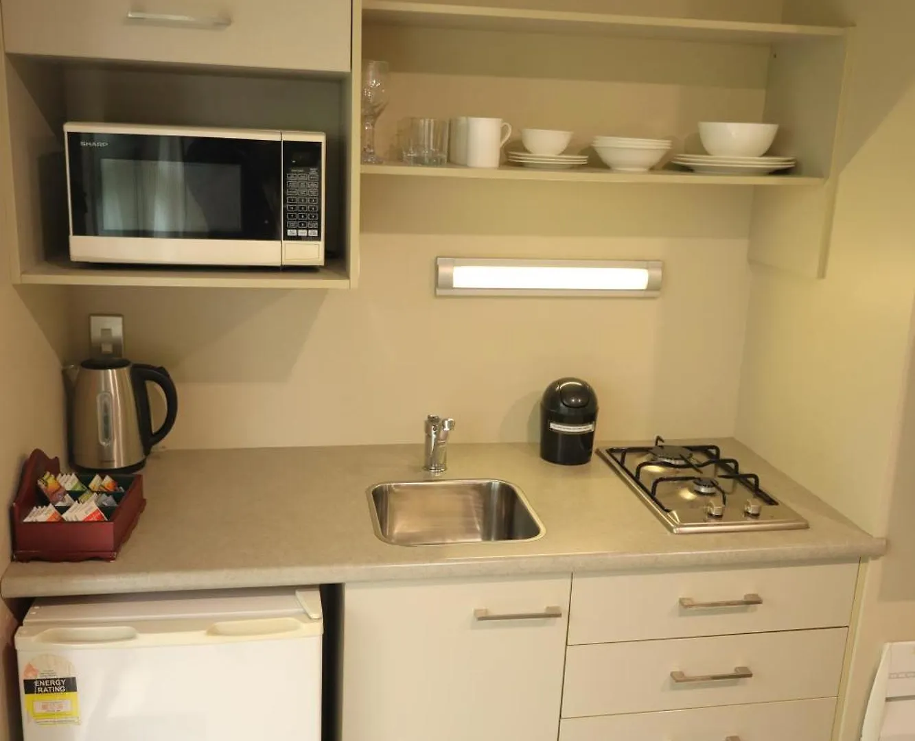 Tower Junction Motor Lodge: Central Stay with Free Railway Shuttle Christchurch 4*,  New Zealand