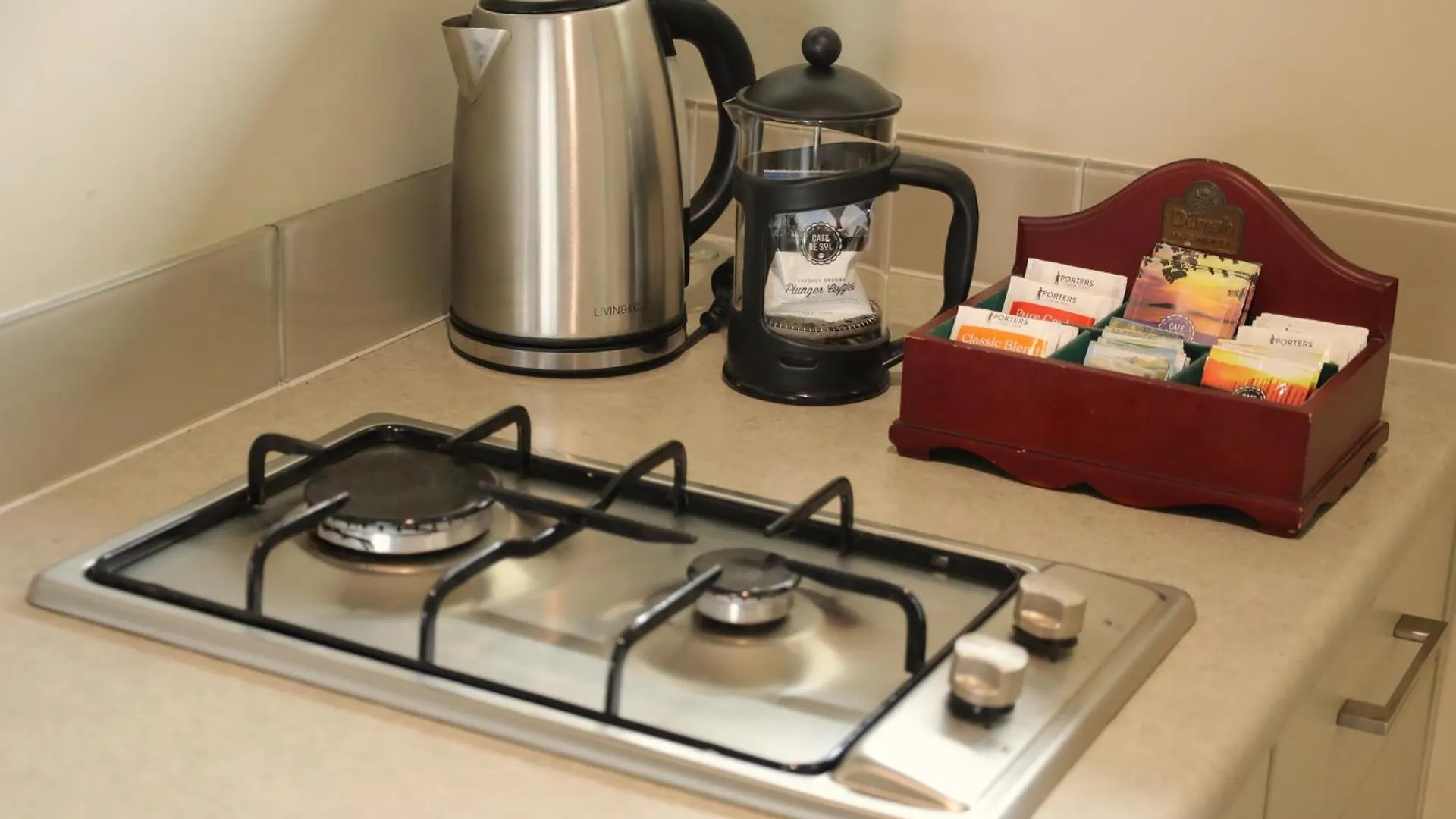 Tower Junction Motor Lodge: Central Stay with Free Railway Shuttle Christchurch