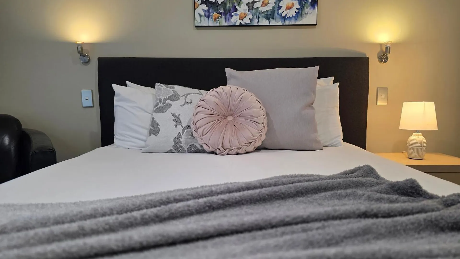 Tower Junction Motor Lodge: Central Stay with Free Railway Shuttle Christchurch New Zealand