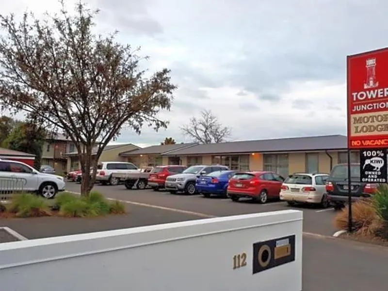 Tower Junction Motor Lodge: Central Stay with Free Railway Shuttle Christchurch Motel