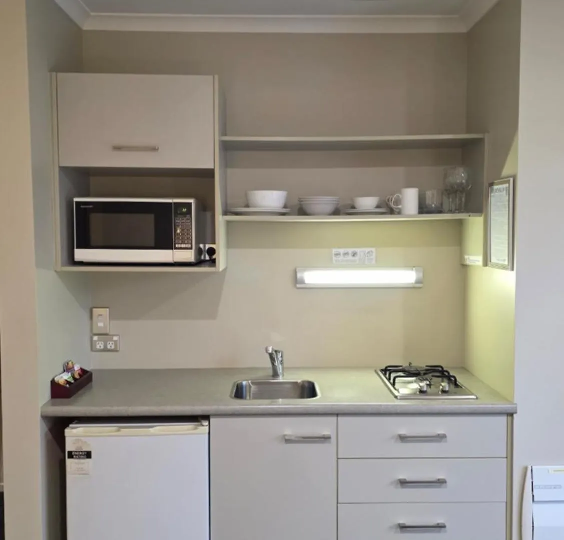 Tower Junction Motor Lodge- Motel With Airport And Railway Station Shuttle Service Christchurch