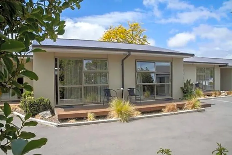 Tower Junction Motor Lodge- Motel With Airport And Railway Station Shuttle Service Christchurch