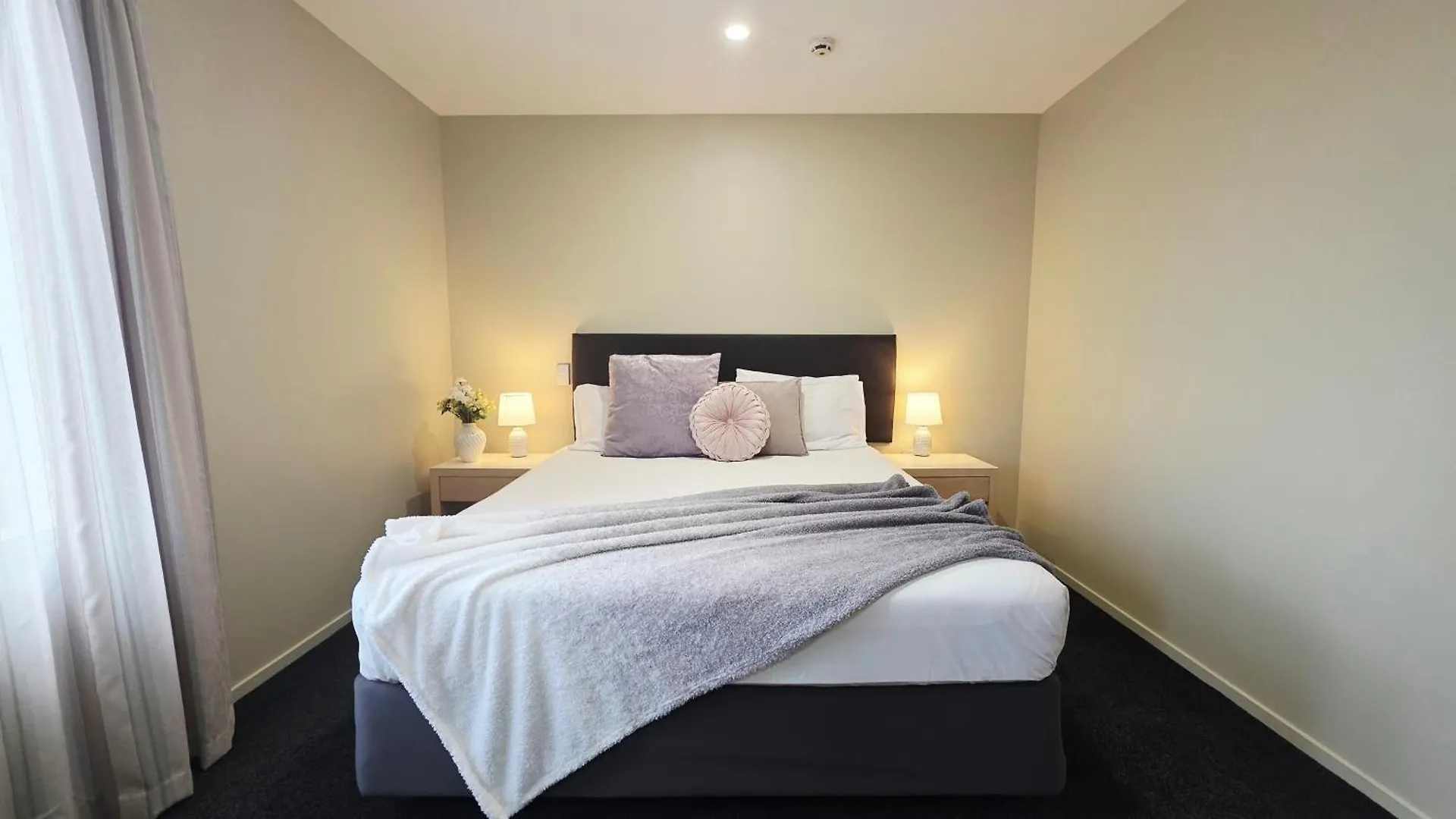 Tower Junction Motor Lodge: Central Stay with Free Railway Shuttle Christchurch Motel